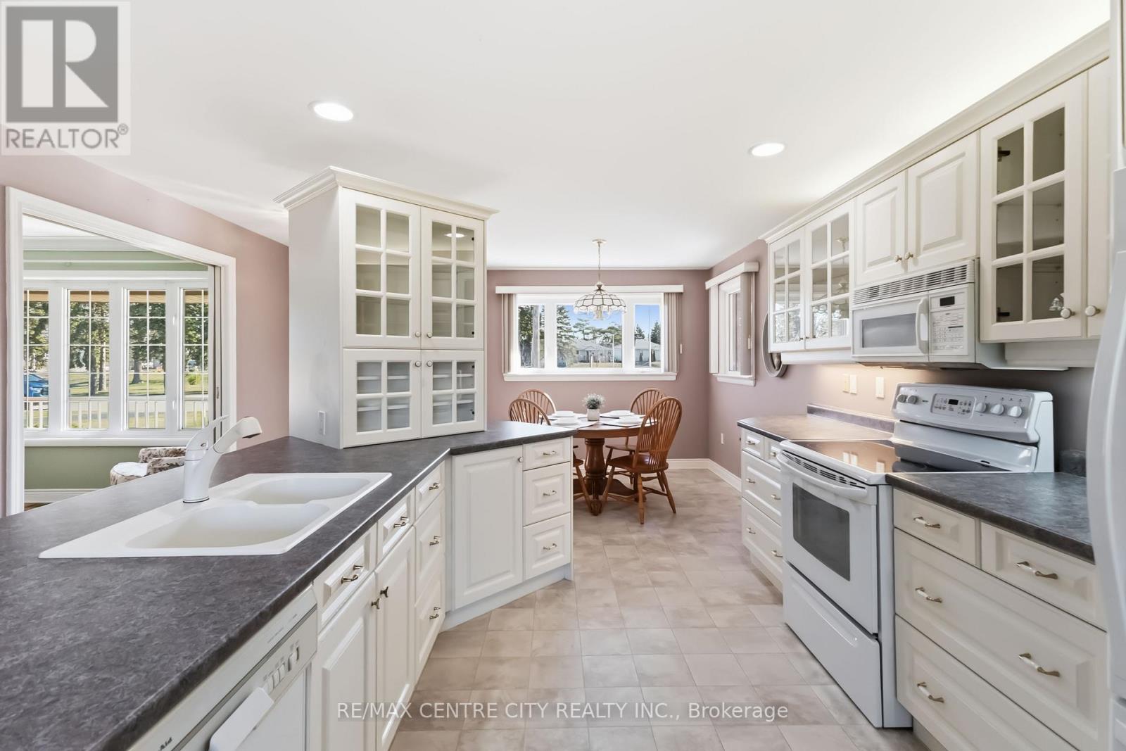 25 Wistow Street, London East, Ontario  N5Y 1C9 - Photo 14 - X13010802