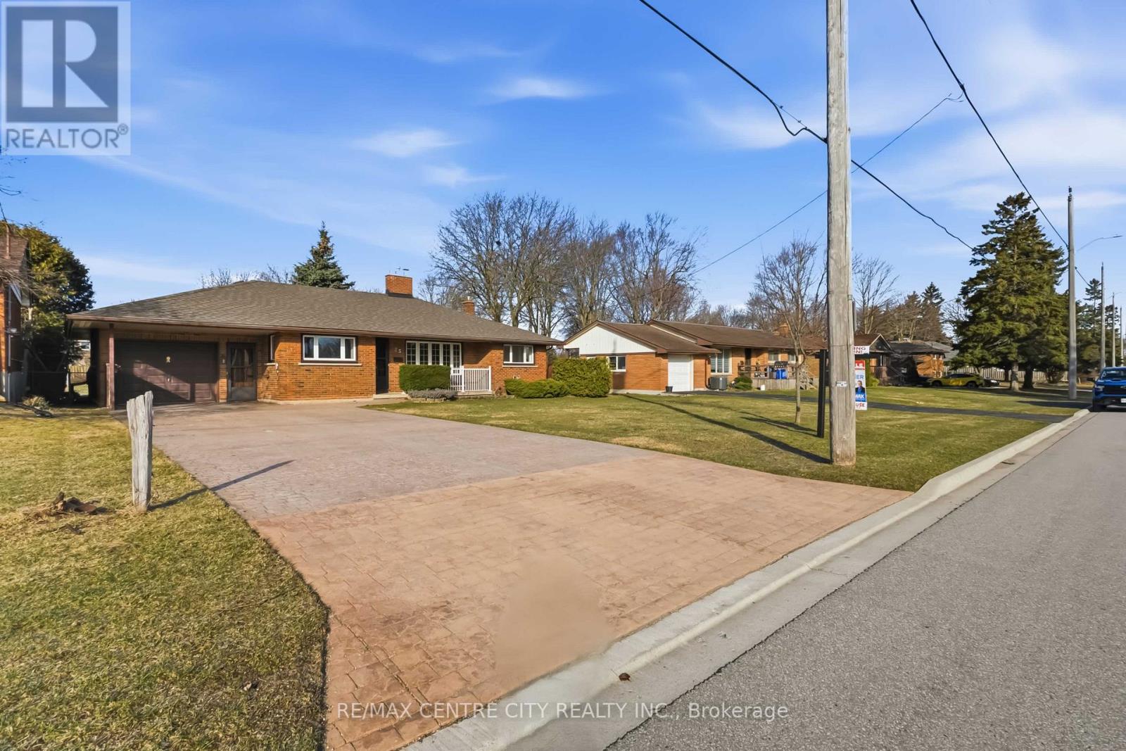 25 Wistow Street, London East, Ontario  N5Y 1C9 - Photo 2 - X13010802