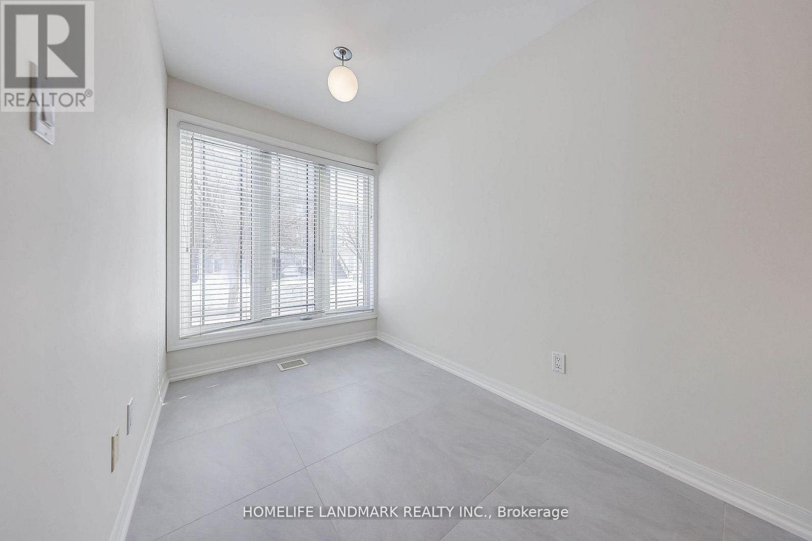 19 - 118 Finch Avenue W, Toronto, Ontario  M2N 2H7 - Photo 5 - C13010798