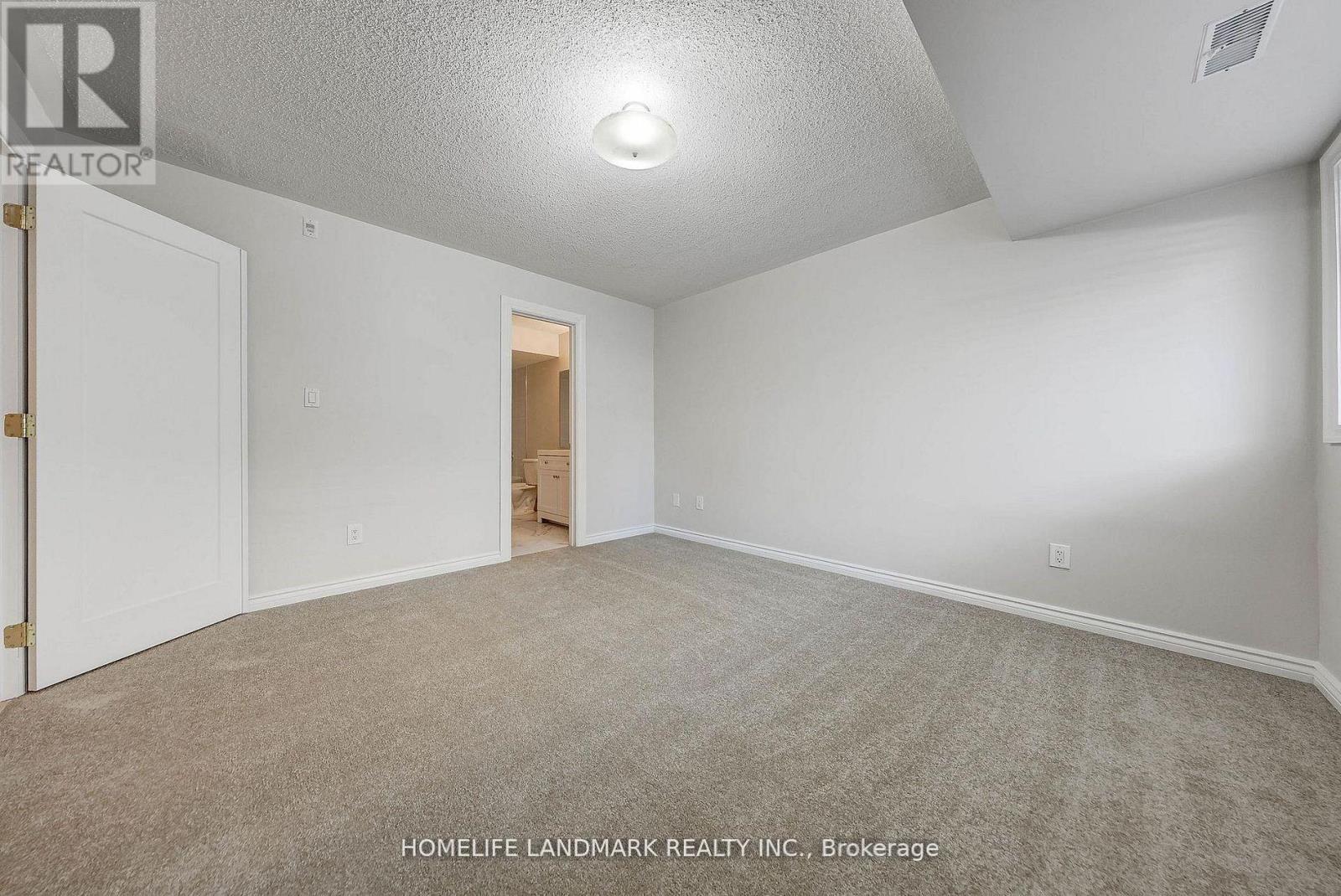 19 - 118 Finch Avenue W, Toronto, Ontario  M2N 2H7 - Photo 7 - C13010798