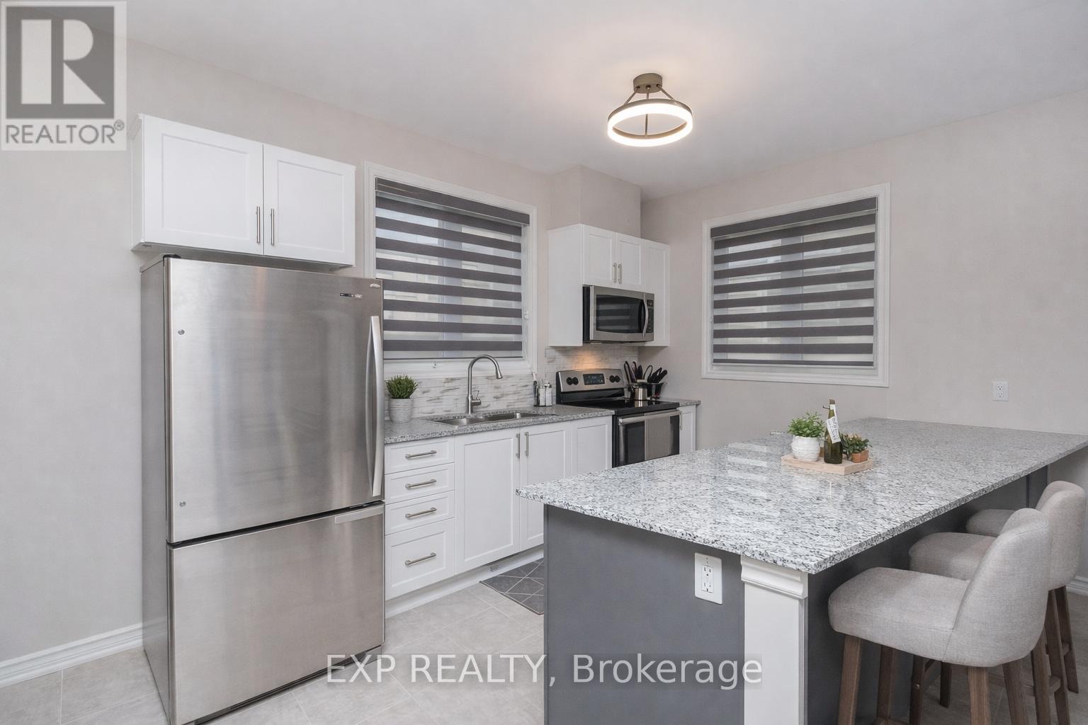 516 Loury Row, Ottawa, Ontario  K1W 0M7 - Photo 8 - X13010766