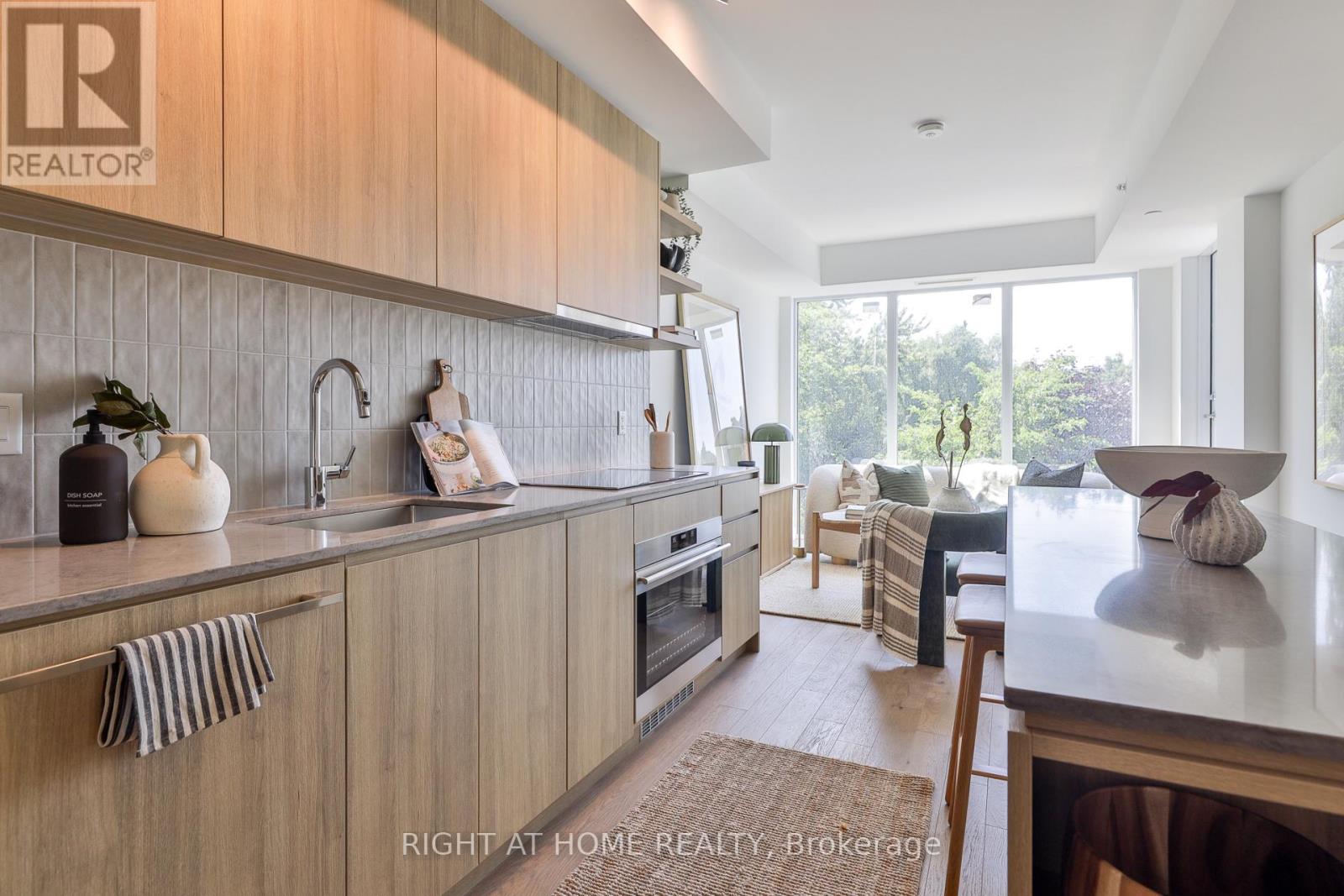 201 - 1161 Kingston Road, Toronto, Ontario  M1N 1P2 - Photo 8 - E13010806