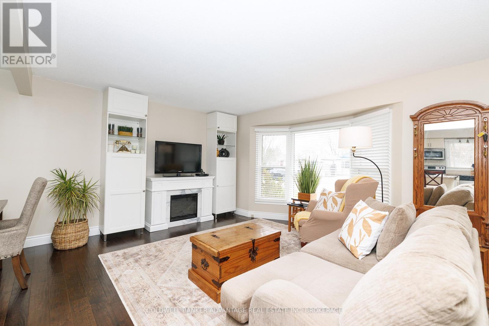 3 Northglen Avenue E, St. Catharines, Ontario  L2M 1B3 - Photo 5 - X13010768