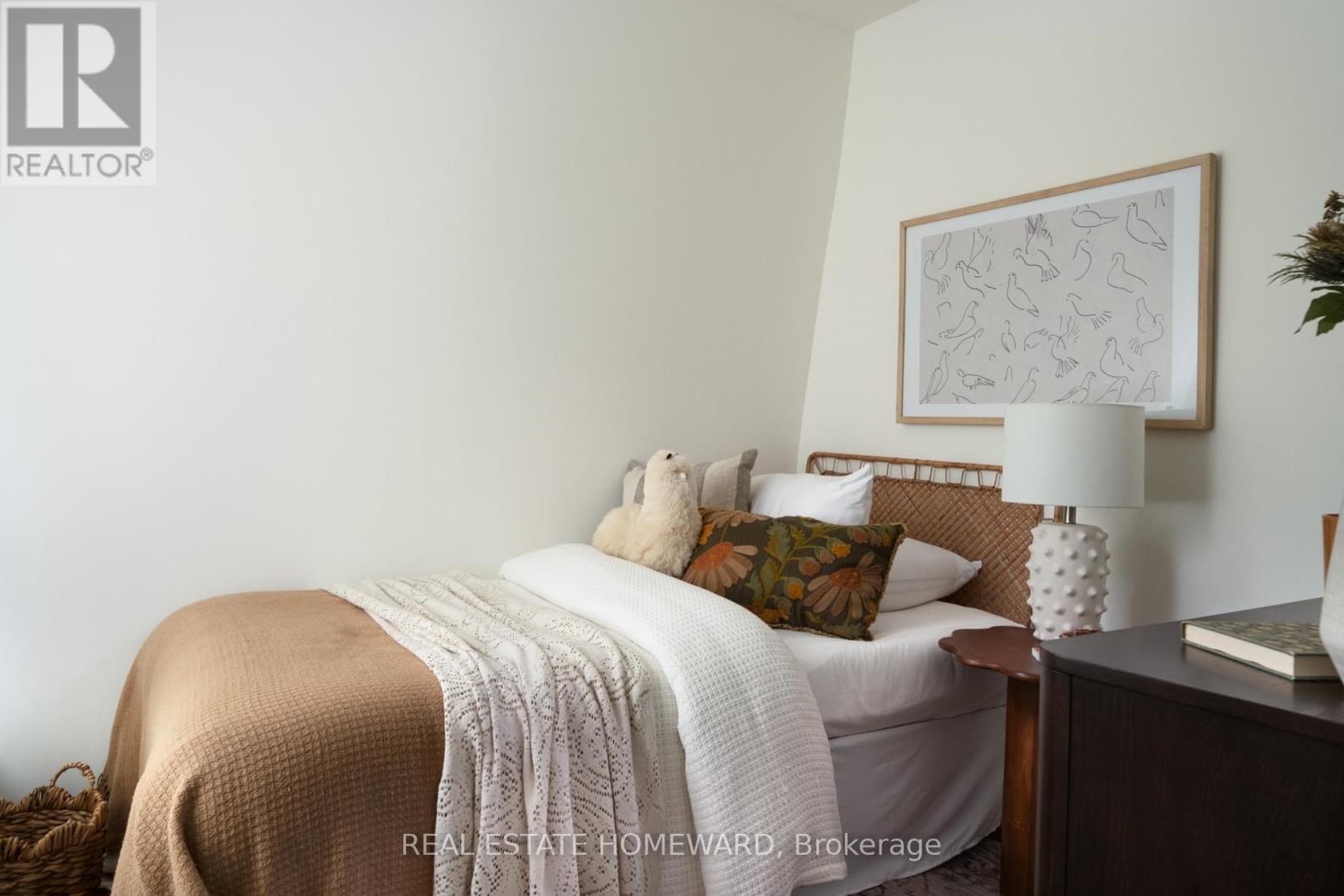 146 Gledhill Avenue, Toronto, Ontario  M4C 5L1 - Photo 24 - E12999736