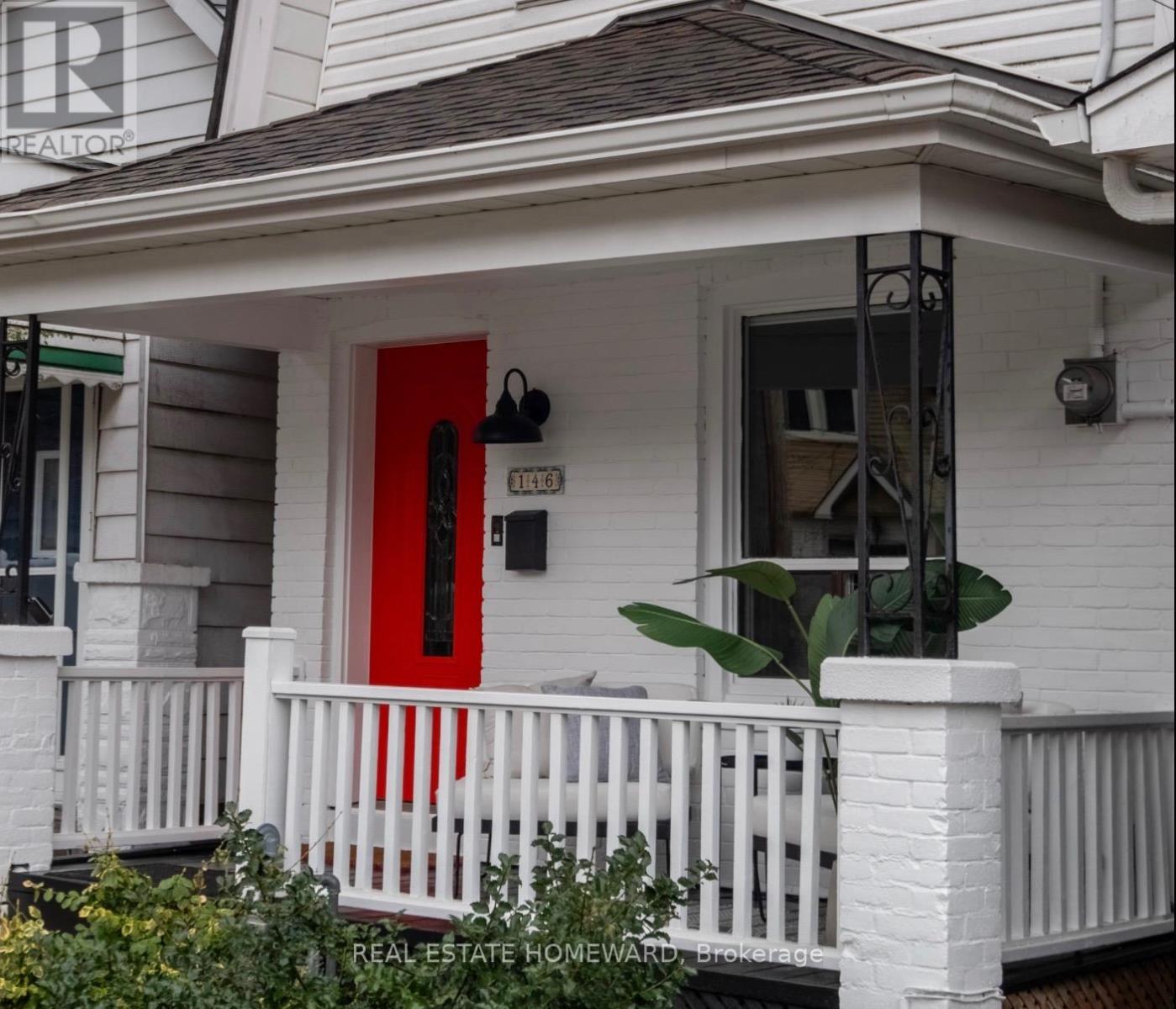 146 Gledhill Avenue, Toronto, Ontario  M4C 5L1 - Photo 2 - E12999736