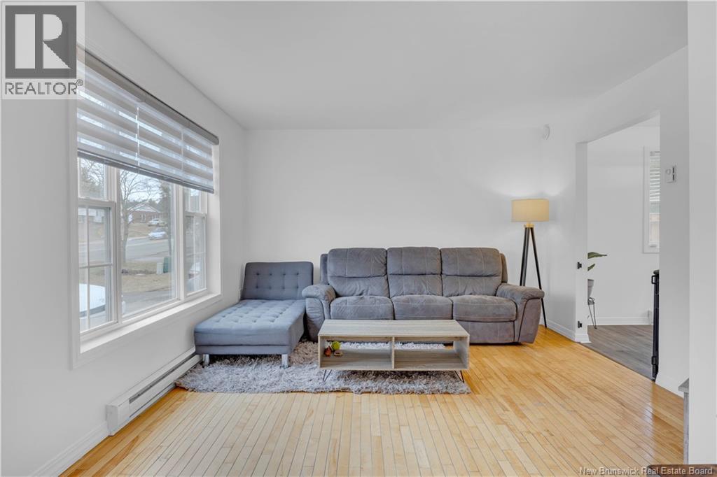 352 Boars Head Road, Saint John, New Brunswick  E2K 5C2 - Photo 4 - NB137342