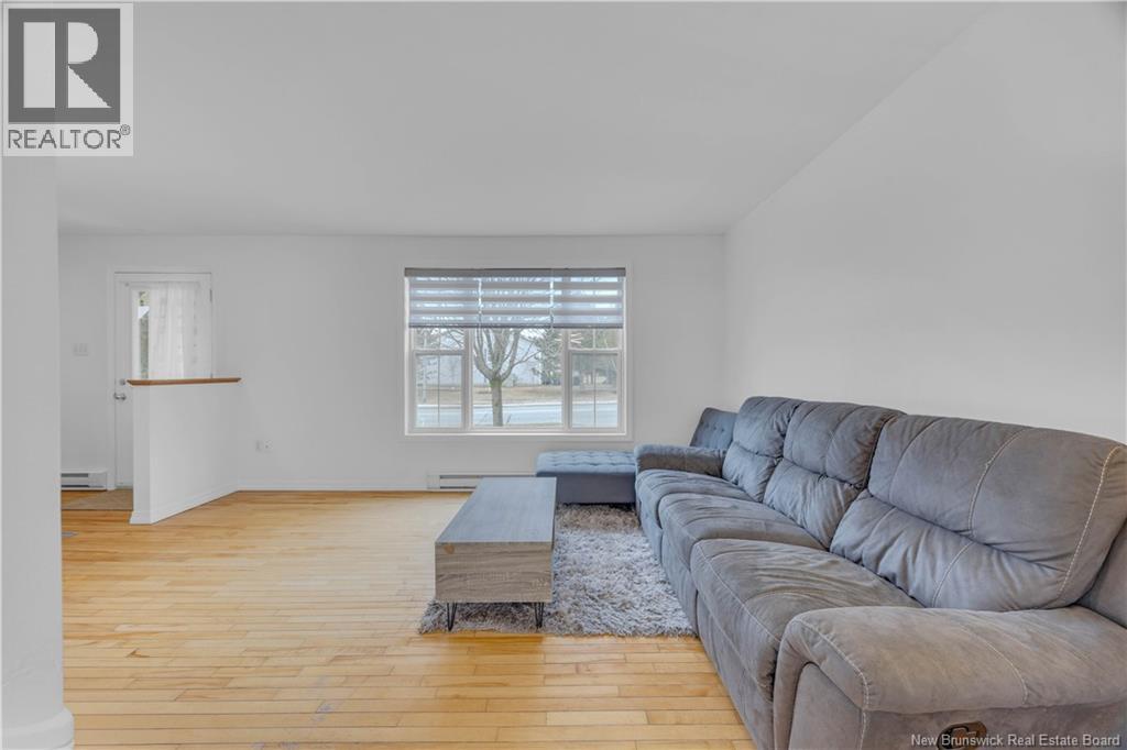 352 Boars Head Road, Saint John, New Brunswick  E2K 5C2 - Photo 5 - NB137342