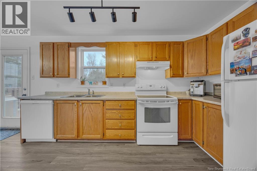 352 Boars Head Road, Saint John, New Brunswick  E2K 5C2 - Photo 8 - NB137342