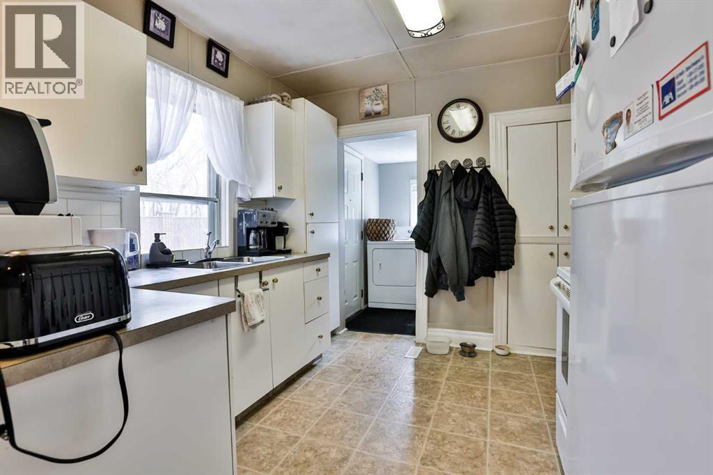 1252 8 Avenue S, Lethbridge, Alberta  T1J 1R1 - Photo 14 - A2302286