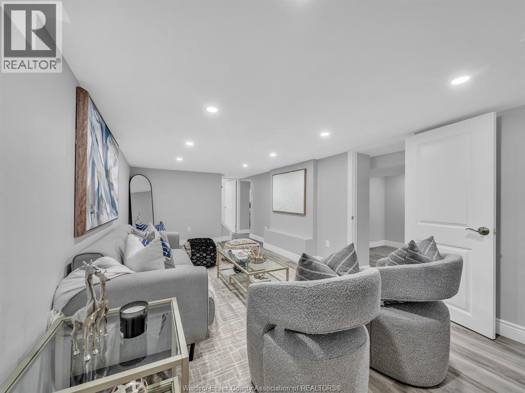 2692 Everts, Windsor, Ontario  N9E 2V1 - Photo 33 - 26006586
