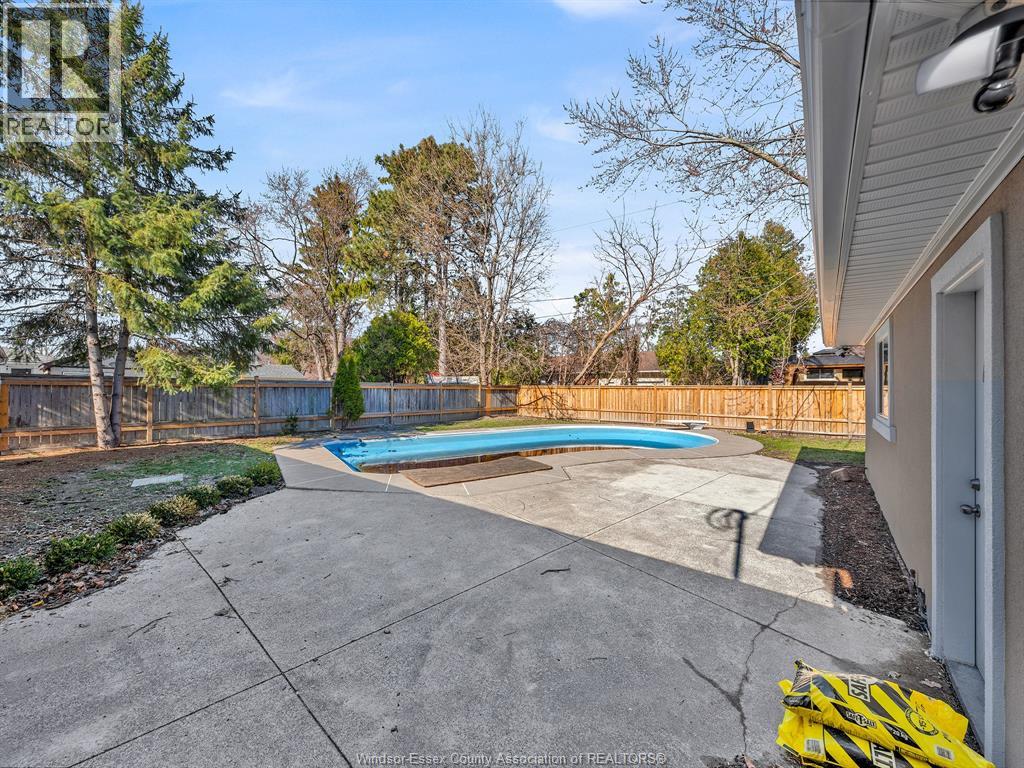 2692 Everts, Windsor, Ontario  N9E 2V1 - Photo 46 - 26006586