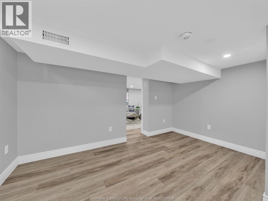 2692 Everts, Windsor, Ontario  N9E 2V1 - Photo 35 - 26006586
