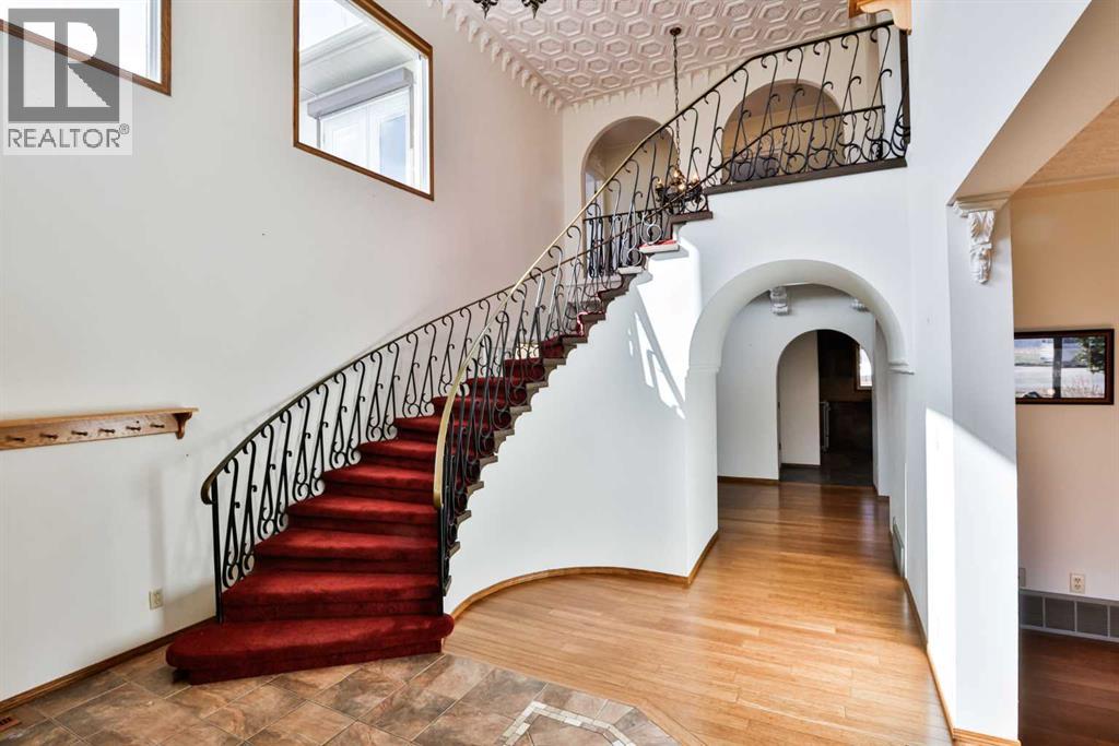 318 Mcmaster Boulevard W, Lethbridge, Alberta  T1K 4R5 - Photo 4 - A2302574