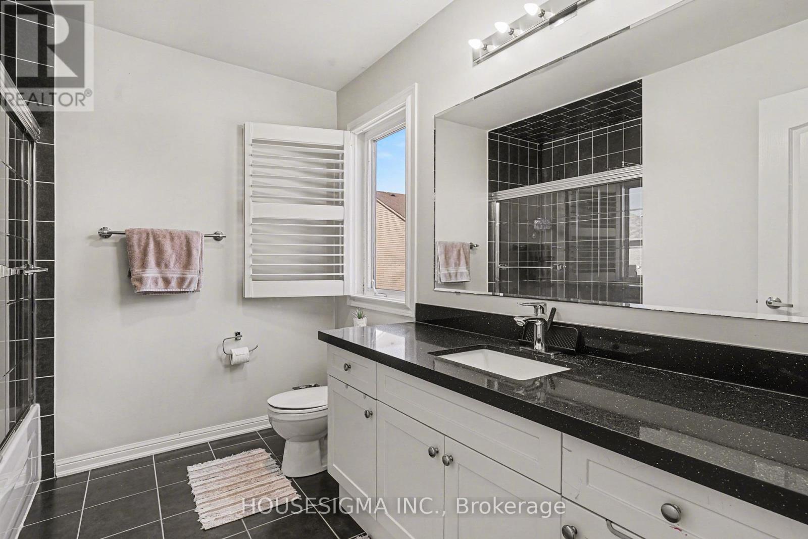 65 Bleasdale Avenue, Brampton, Ontario  L7A 0P3 - Photo 13 - W13010784