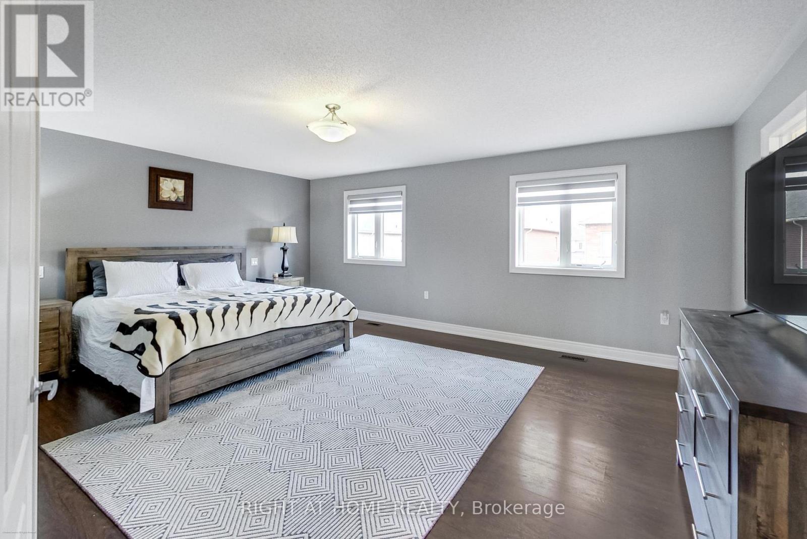 571 Dougall Avenue, Caledon, Ontario  L7C 3Z4 - Photo 17 - W13010796