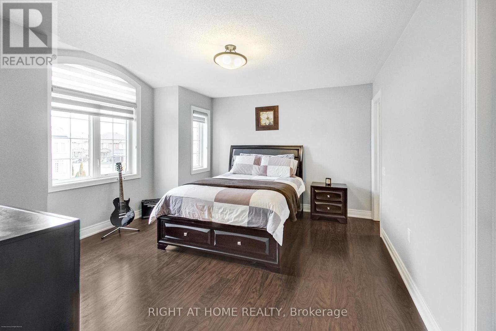 571 Dougall Avenue, Caledon, Ontario  L7C 3Z4 - Photo 21 - W13010796