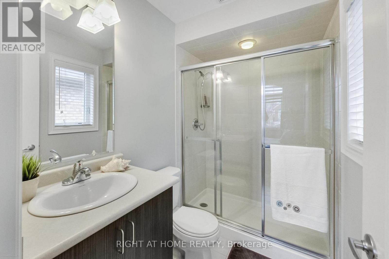 571 Dougall Avenue, Caledon, Ontario  L7C 3Z4 - Photo 24 - W13010796