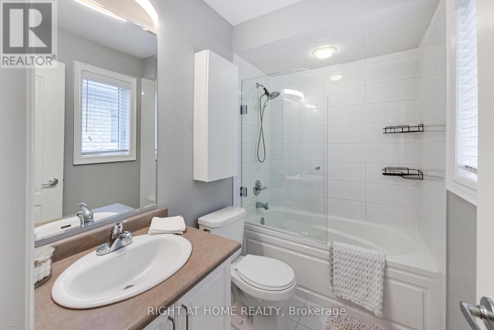 571 Dougall Avenue, Caledon, Ontario  L7C 3Z4 - Photo 26 - W13010796