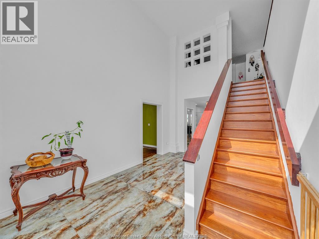 1098 Stoneybrook Crescent, Windsor, Ontario  N9G 2Y3 - Photo 6 - 26008409