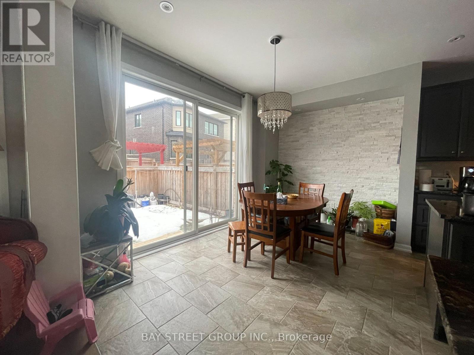 3169 Daisy Way, Oakville, Ontario  L6M 1L3 - Photo 28 - W12989102