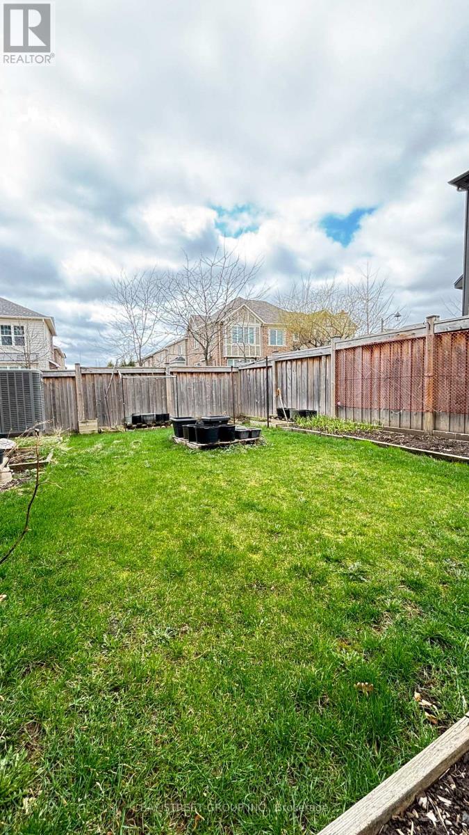 3169 Daisy Way, Oakville, Ontario  L6M 1L3 - Photo 22 - W12989102