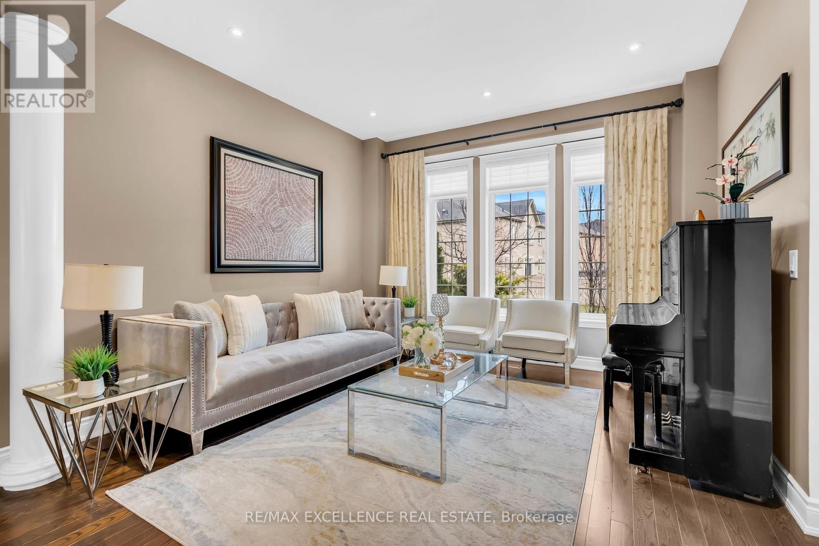 48 Riverglen Street, Brampton, Ontario  L6P 3C1 - Photo 4 - W13010688