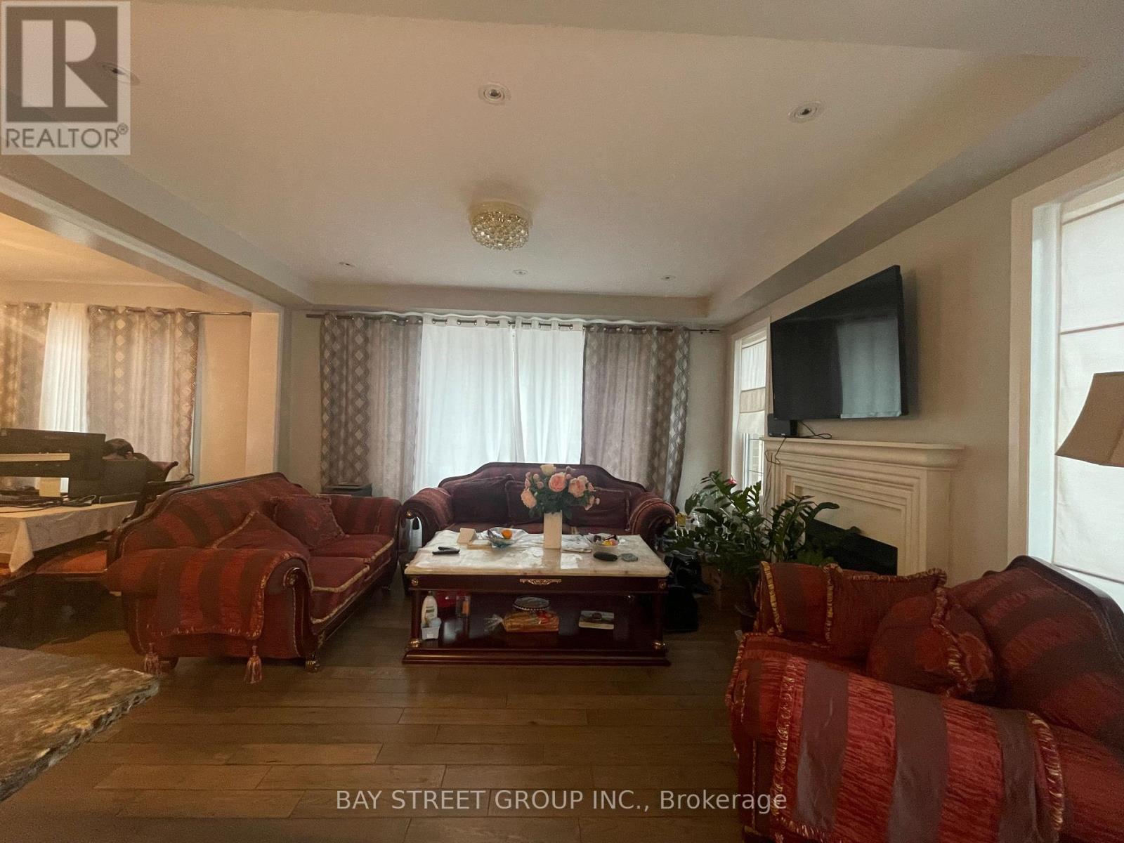 3169 Daisy Way, Oakville, Ontario  L6M 1L3 - Photo 29 - W12989102