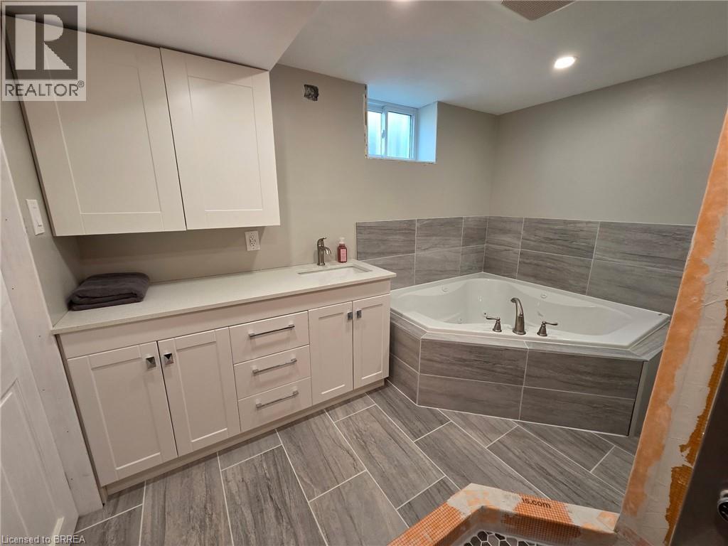 453 Glancaster Road, Glanbrook, Ontario  L0R 1W0 - Photo 31 - 40805396