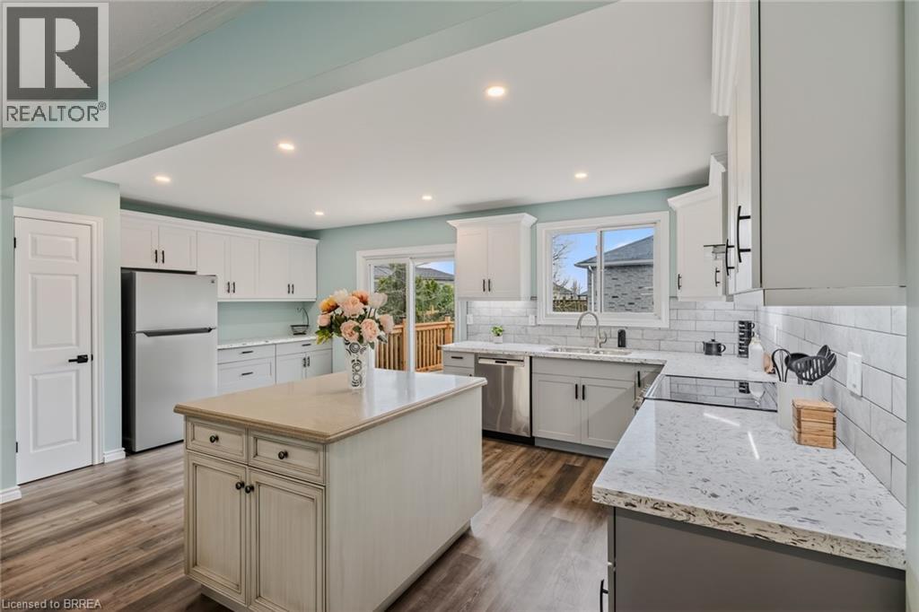 4 Dowden Avenue, Brantford, Ontario  N3T 6N5 - Photo 12 - 40821173