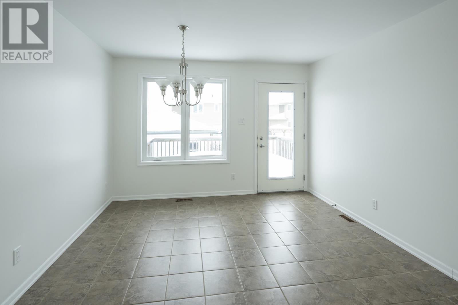 313 South Creek St, Thunder Bay, Ontario  P7B 7C2 - Photo 15 - TB2600660