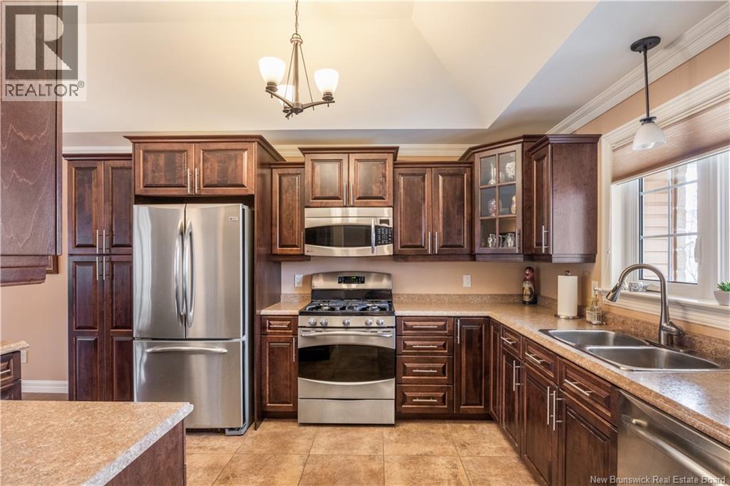 406 Belliveau, Dieppe, New Brunswick  E1A 6W6 - Photo 13 - NB137376