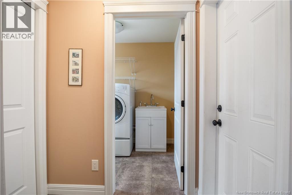 406 Belliveau, Dieppe, New Brunswick  E1A 6W6 - Photo 24 - NB137376