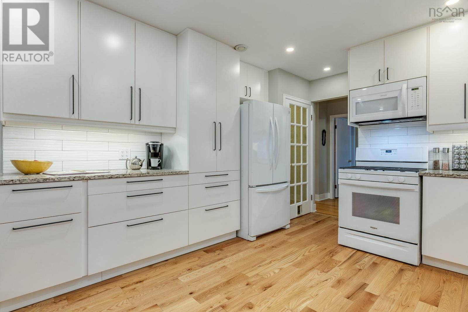 21 Lawnsdale Drive, Dartmouth, Nova Scotia  B3A 2N1 - Photo 12 - 202607729