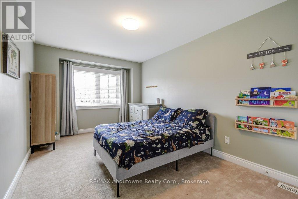 2454 Greenwich Drive, Oakville, Ontario  L6M 0R8 - Photo 21 - W13010896