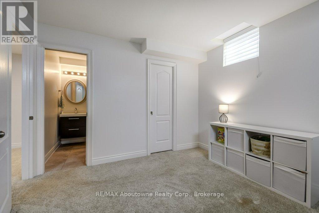 2454 Greenwich Drive, Oakville, Ontario  L6M 0R8 - Photo 34 - W13010896