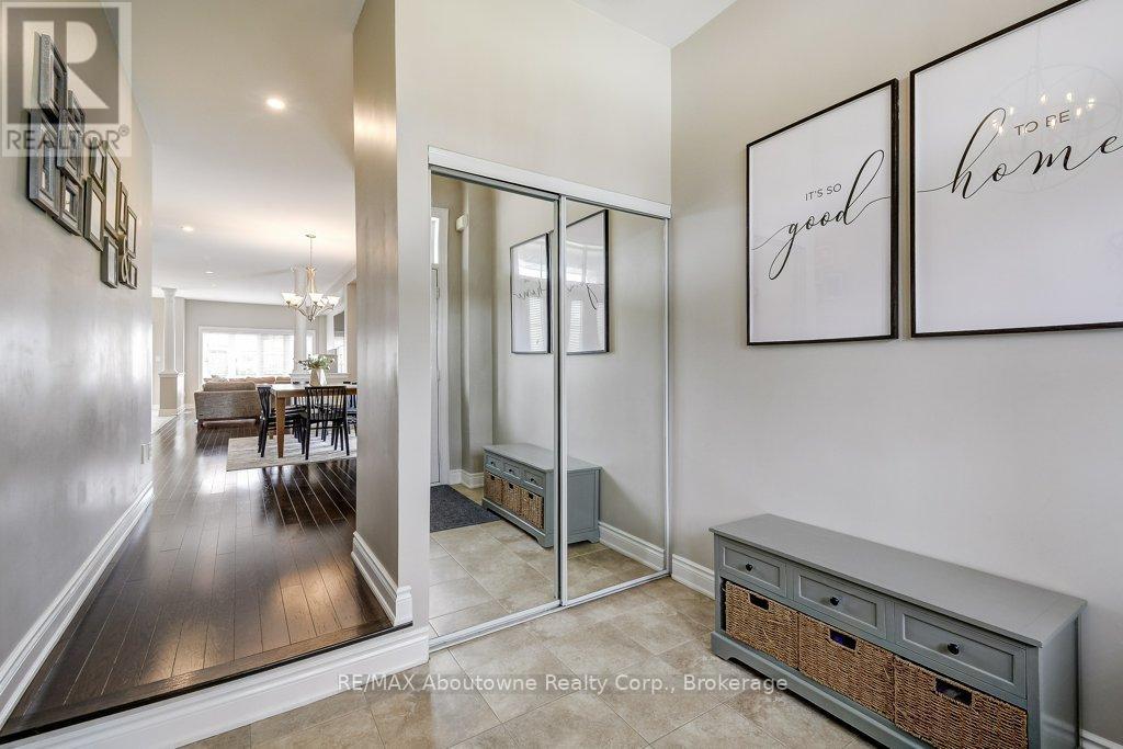 2454 Greenwich Drive, Oakville, Ontario  L6M 0R8 - Photo 5 - W13010896