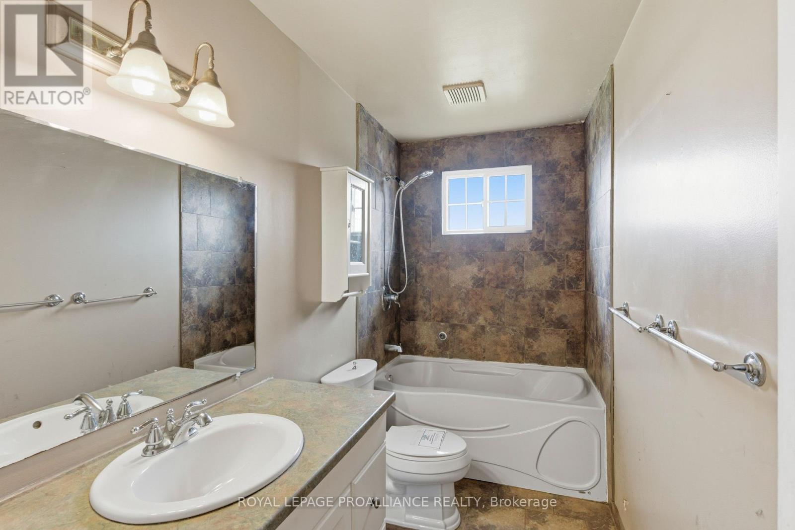 1306 Brockmount Place, Brockville, Ontario  K6V 5Z7 - Photo 13 - X13010910