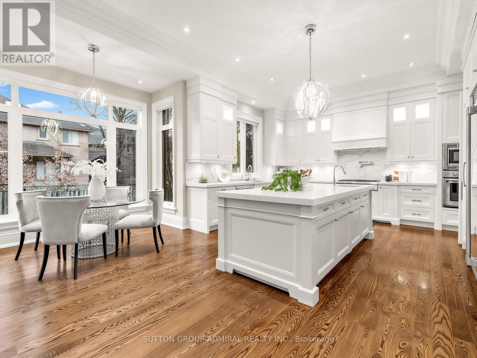 5 Lloydminster Crescent, Toronto, Ontario  M2M 2R9 - Photo 14 - C13009086