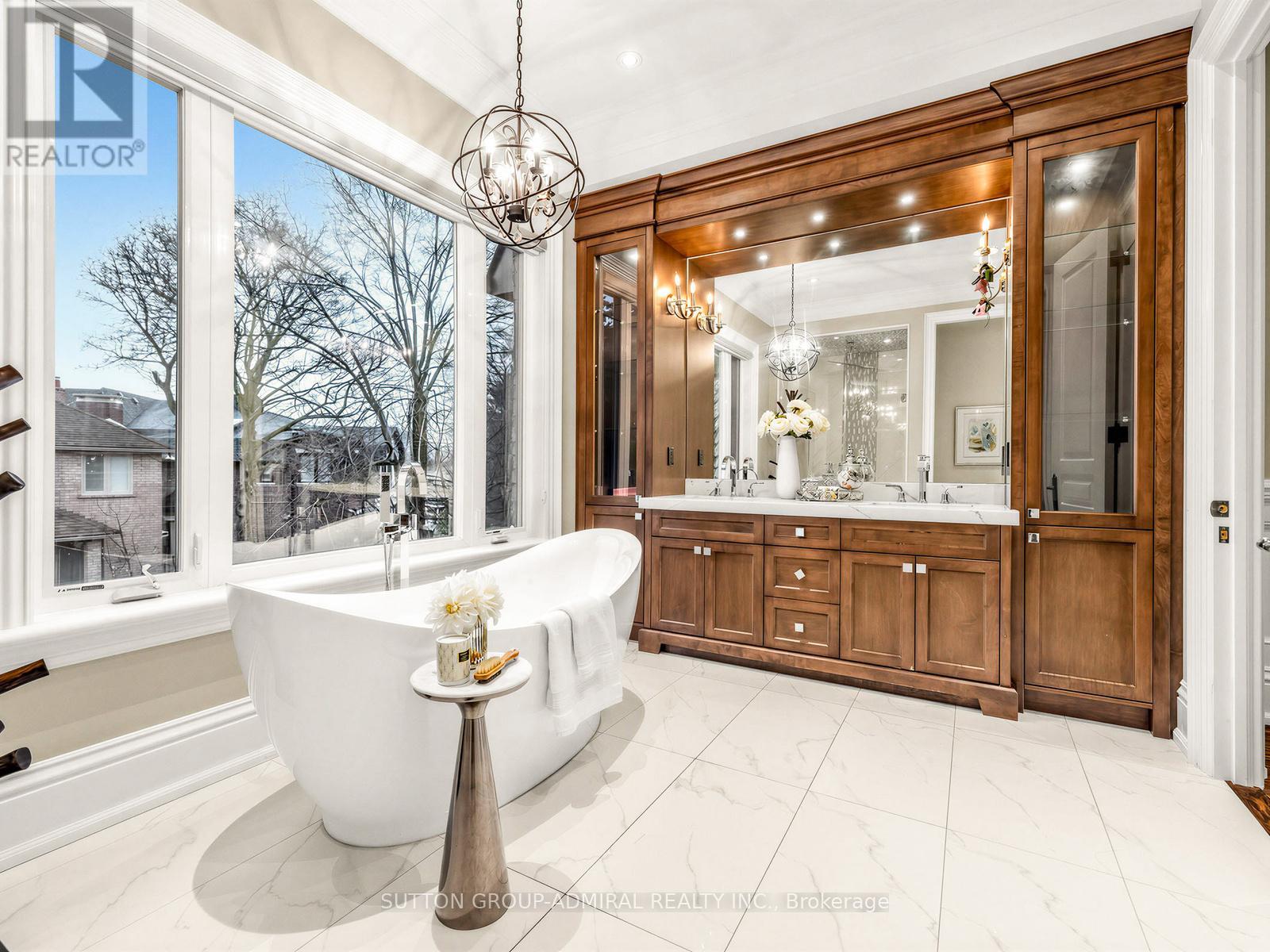 5 Lloydminster Crescent, Toronto, Ontario  M2M 2R9 - Photo 27 - C13009086