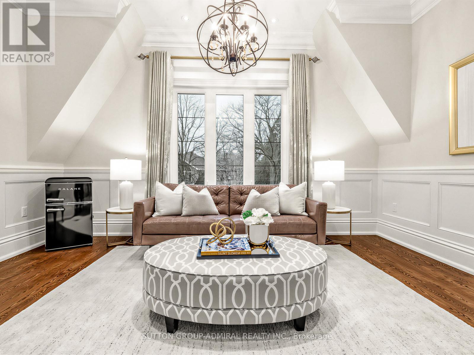 5 Lloydminster Crescent, Toronto, Ontario  M2M 2R9 - Photo 37 - C13009086