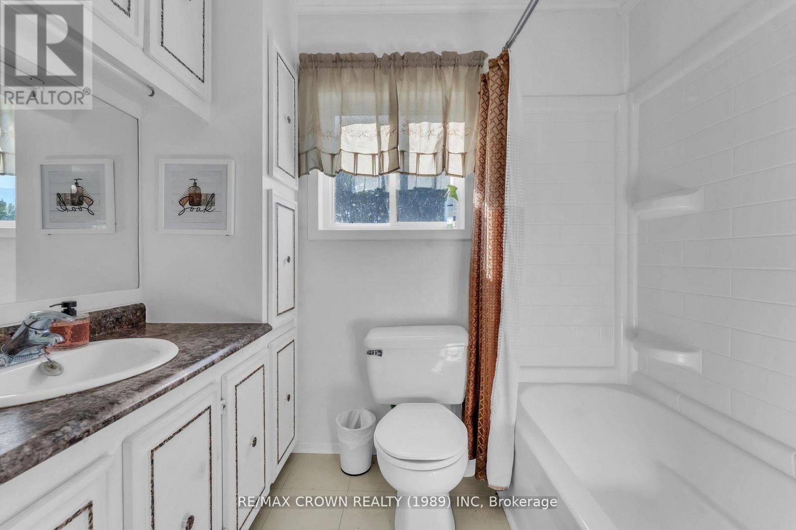 936 Laplante Road, Bonfield, Ontario  P0H 2E0 - Photo 15 - X13010912