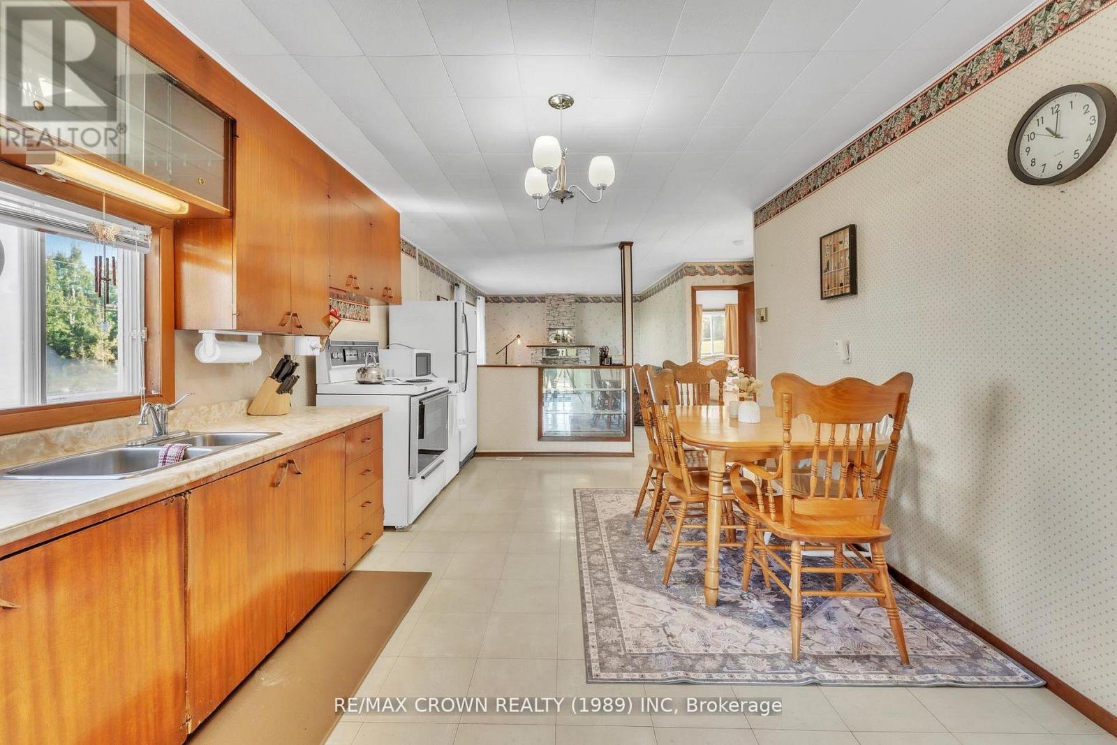 936 Laplante Road, Bonfield, Ontario  P0H 2E0 - Photo 8 - X13010912