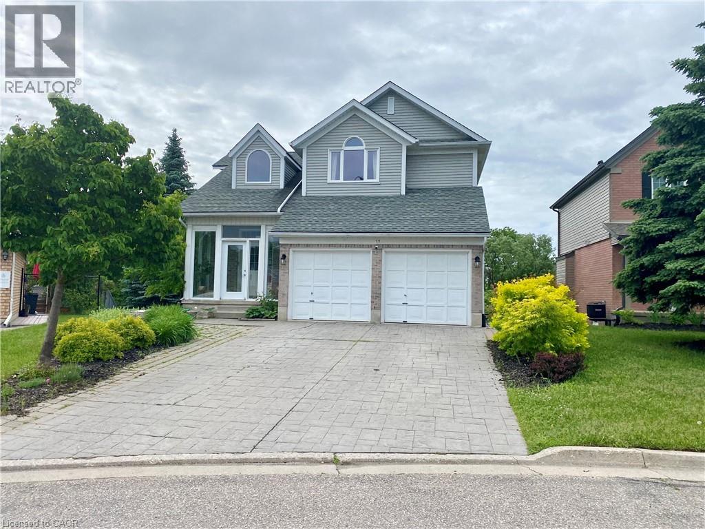 15 OLIVER Court Unit# Upper, Kitchener, Ontario