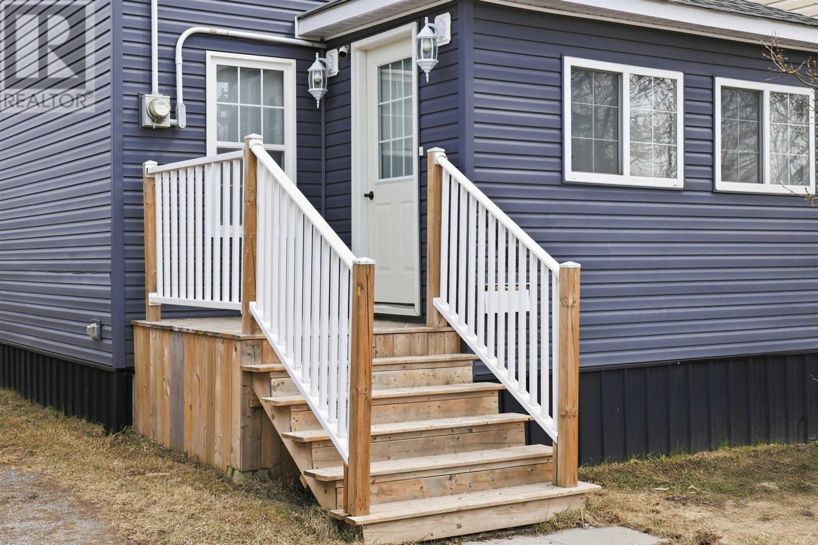 148 Turner Ave, Sault Ste. Marie, Ontario  P6C 4S2 - Photo 3 - SM260610