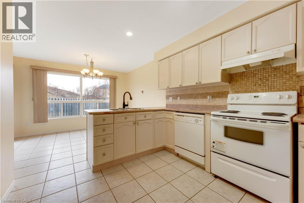 76 Templewood Drive, Kitchener, Ontario  N2R 1X3 - Photo 10 - 40817440