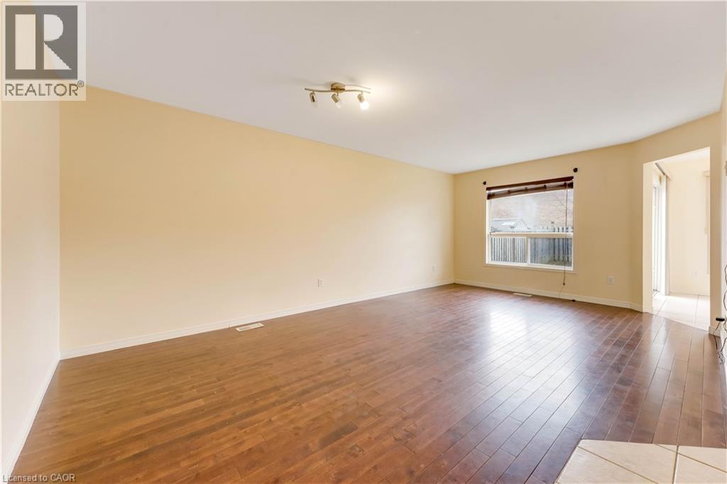 76 Templewood Drive, Kitchener, Ontario  N2R 1X3 - Photo 4 - 40817440
