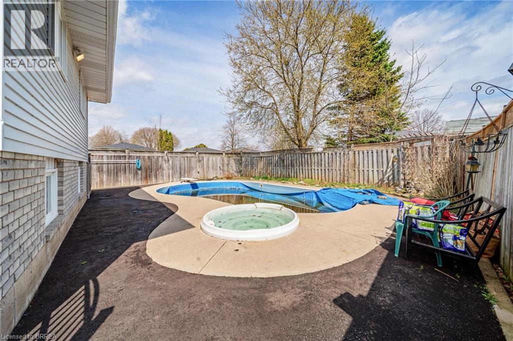 1 Osijek Crescent, Brantford, Ontario  N3P 1Z3 - Photo 36 - 40809461