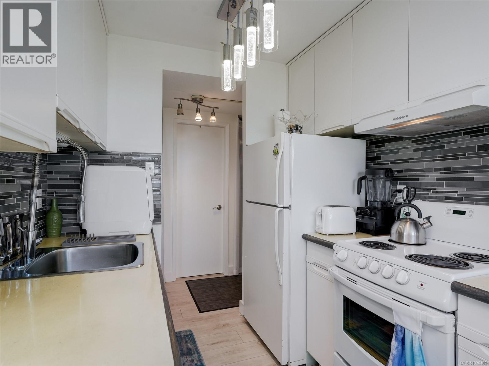 1401 647 Michigan St, Victoria, British Columbia  V8V 1S9 - Photo 10 - 1030463