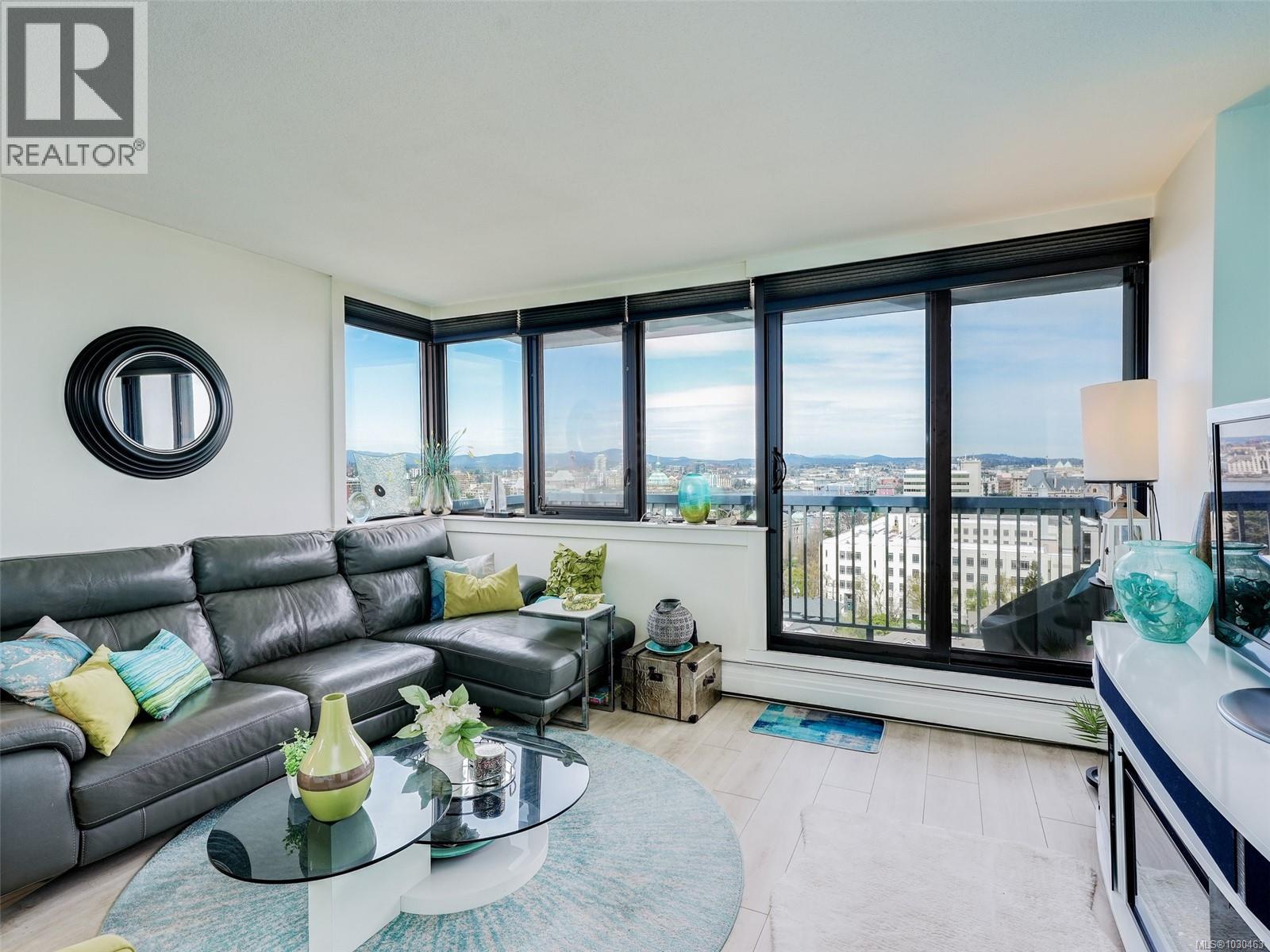 1401 647 Michigan St, Victoria, British Columbia  V8V 1S9 - Photo 3 - 1030463