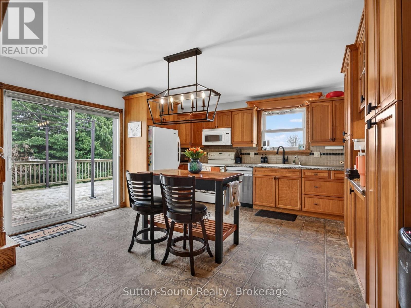 102018 Grey Road 5 Road, Georgian Bluffs, Ontario  N4K 5N5 - Photo 12 - X13010898